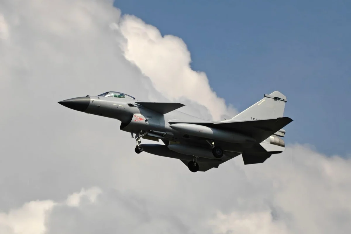 Uzbekistan Unveils Chinese J-10CE Fighters At Independence Day Celebrations