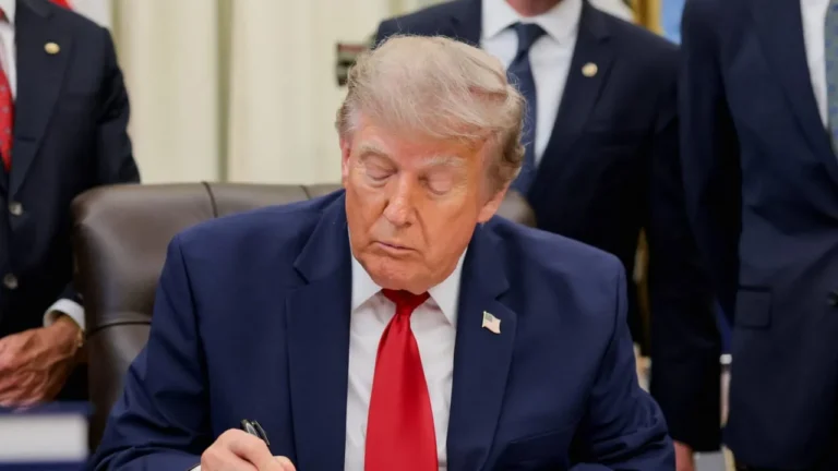 Trump Signs Sweeping Russia Sanctions Law