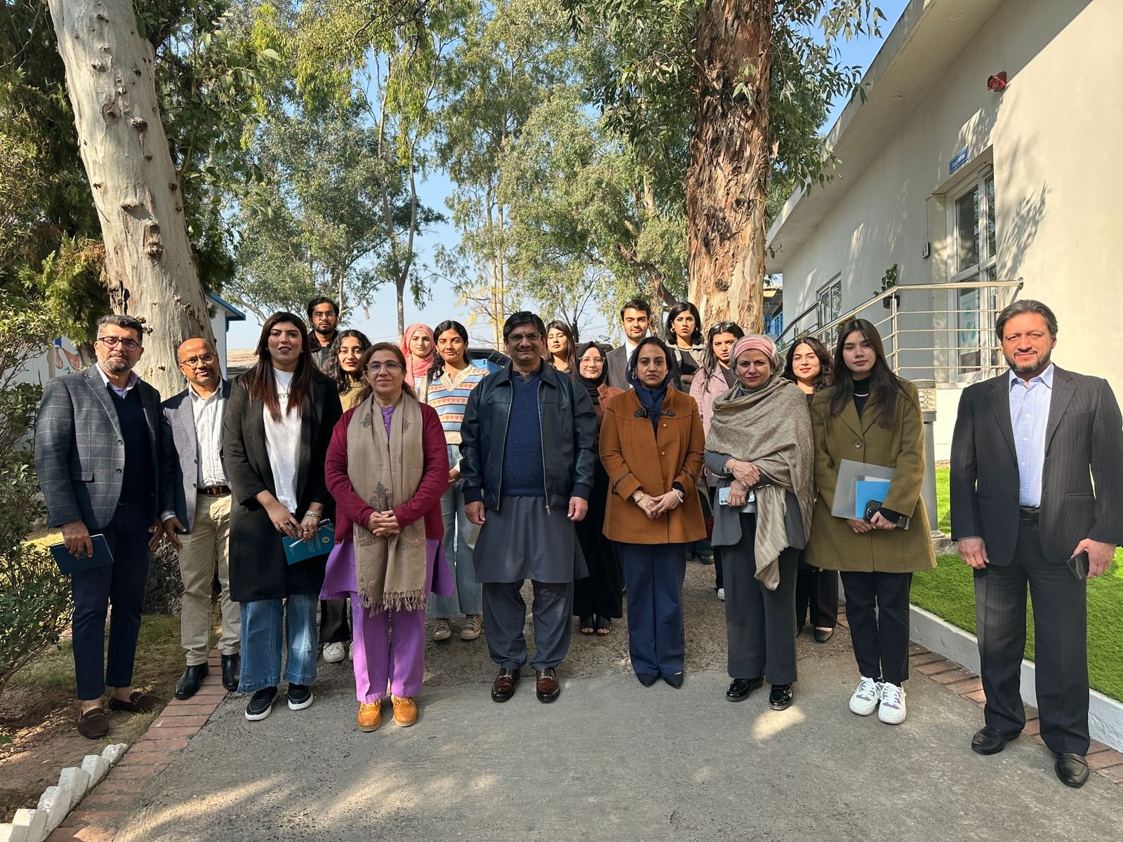 IYDS Participants Visit UNHCR's Country Office in Pakistan