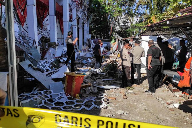 Powerful 7.4-Magnitude Earthquake Hits Indonesia, Triggers Tsunami Alert