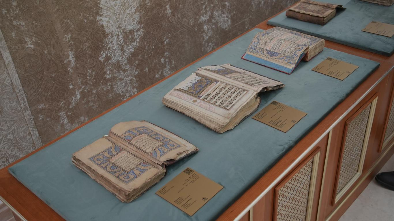 Uzbekistan to Launch Global Calligraphy Contest to Create a 'Qur'an of the World'