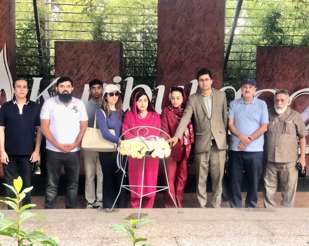 Pakistani Business Delegation Pays Tribute at Kigali Genocide Memorial