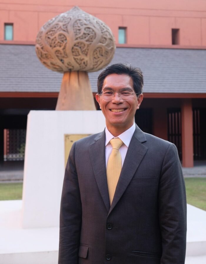 New Ambassador of Thailand to Pakistan Presents Credentials to the President