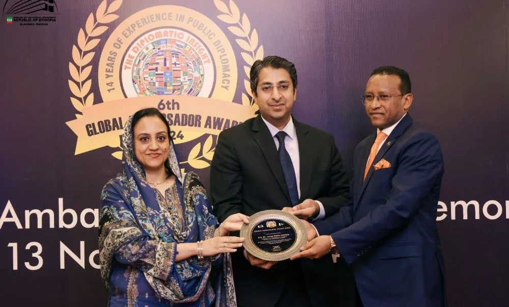 What Are DIG Global Ambassador Awards & What It Takes to Be a Global Ambassador