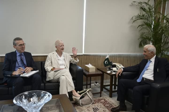 EU, Pakistan Discuss Expansion of Business Networks & Investment Landscape