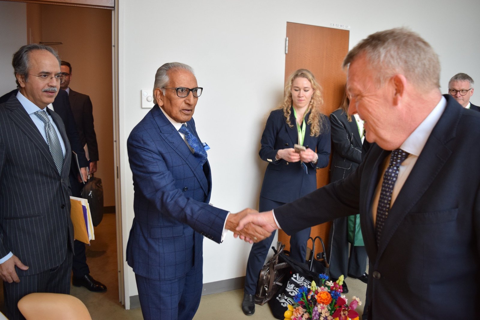 Pakistan's Special Assistant to PM Meets Danish Foreign Minister