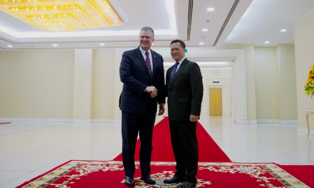 US Assistant Secretary of State arrives in Cambodia