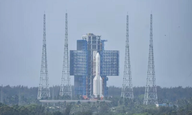 The Chang’e 6 lunar probe and the Long March-5 Y8 carrier rocket combination sit atop the launch pad at the Wenchang Space Launch Site in Hainan province, China, April 27