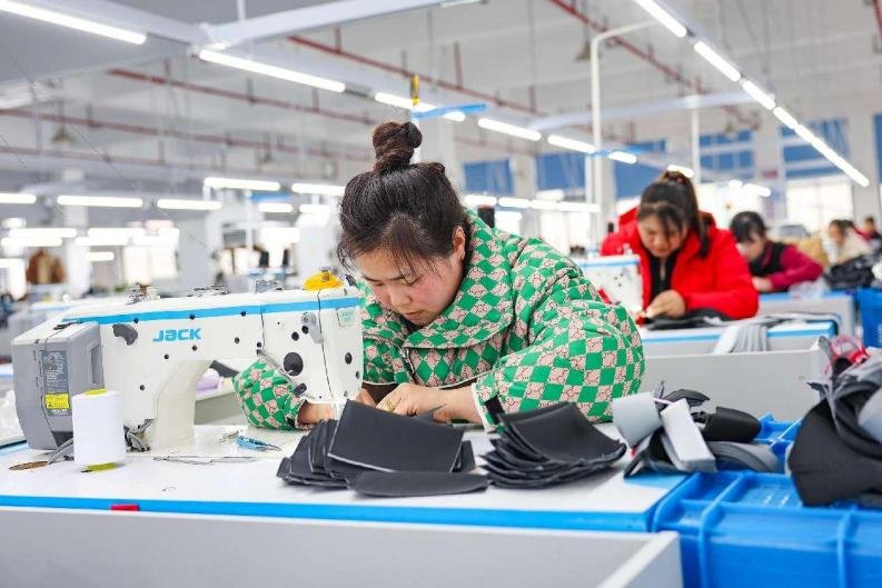 Outdoor Activities Fuel New Growth in Rural China 2