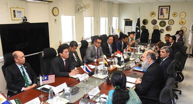 Islamabad Courts ASEAN for Investment in SEZs Under CPEC