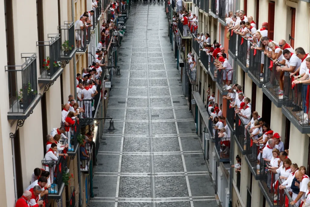 Thrilling Moments of Spain's Running with the Bulls Festival 2025