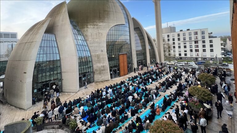 Dutch Data Protection Authority Fines 10 Municipalities for Secret Research into Muslim Communities