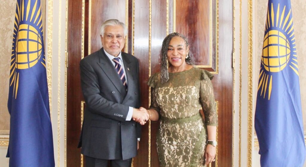 Pakistani FM Meets Commonwealth Secretary General in London