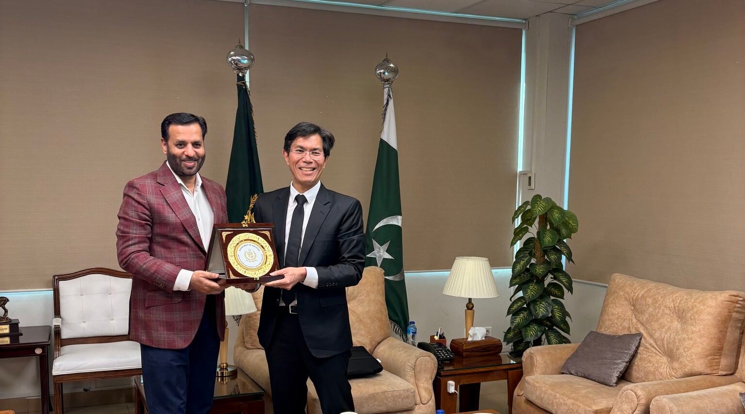 Thailand, Pakistan to Cooperate on Universal Health Coverage and Medical Tourism  The Diplomatic Insight