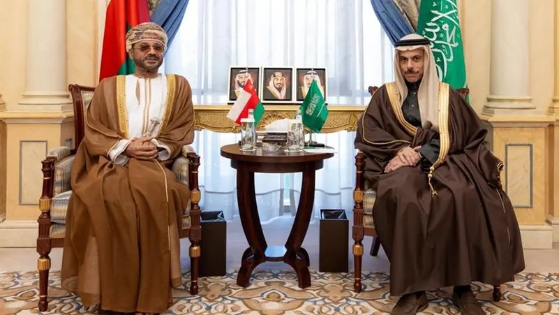 Oman, Saudi Arabia Hold Talks on Yemen as Gulf Allies Face Escalating Tensions