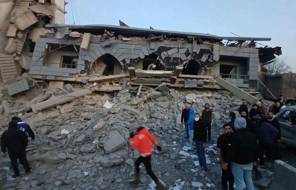 Israel Hits Jamaa Islamiya Headquarters Amid Escalation on the Lebanon Front