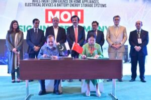 Chinese, Pakistani Firms Sign Over 50 MoUs in B2B Conference