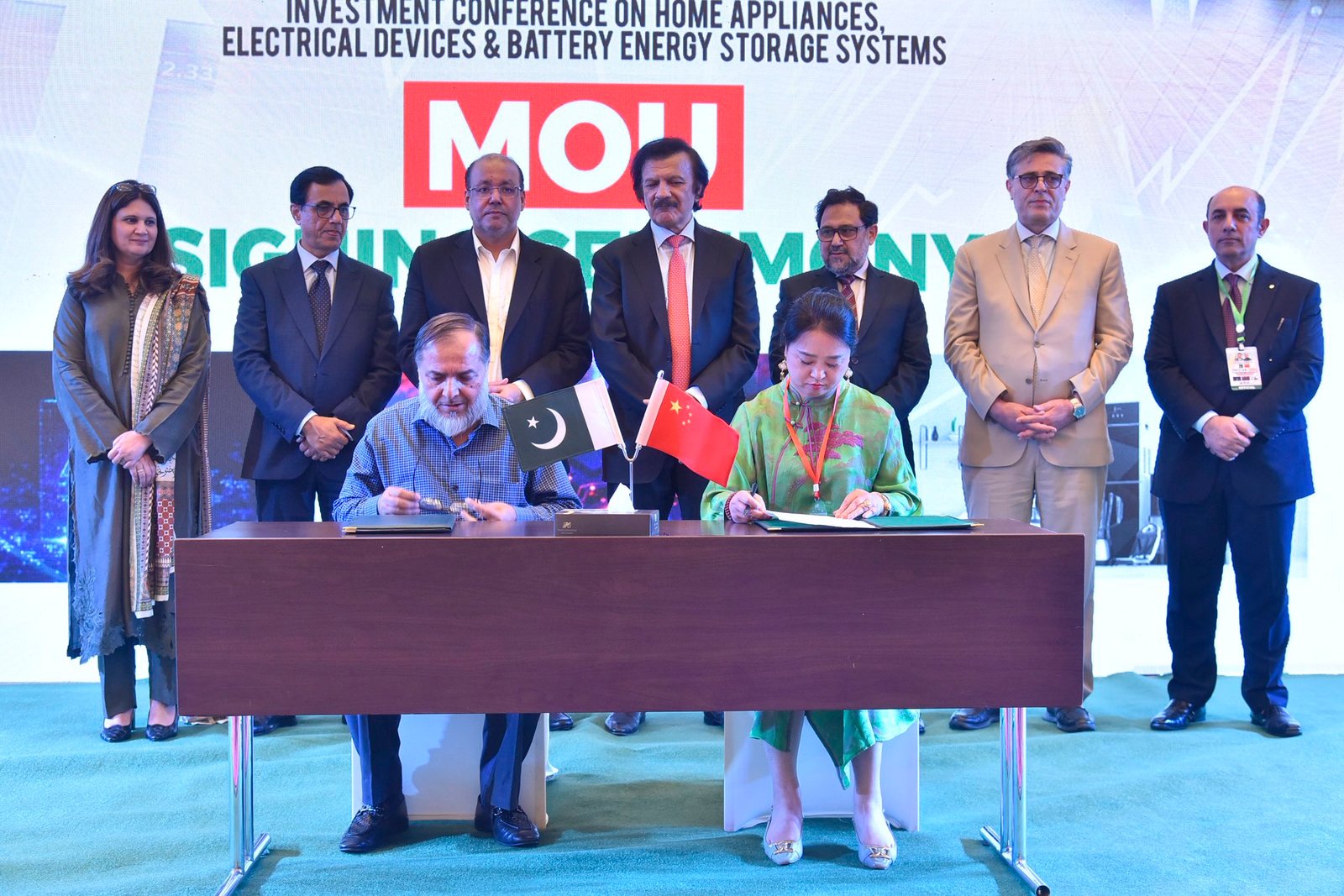 Chinese, Pakistani Firms Sign Over 50 MoUs in B2B Conference