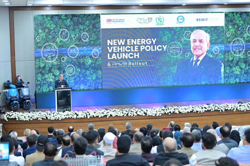 UK High Commissioner Joins the Launch of New Energy Vehicle Policy