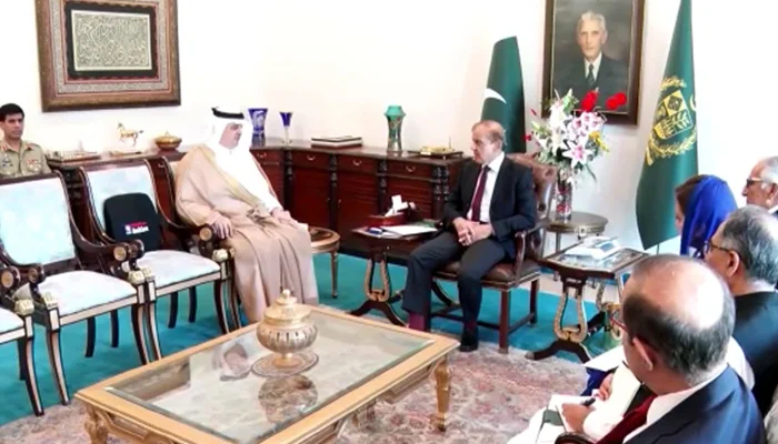 Saudi Ambassador visits Pakistani PM