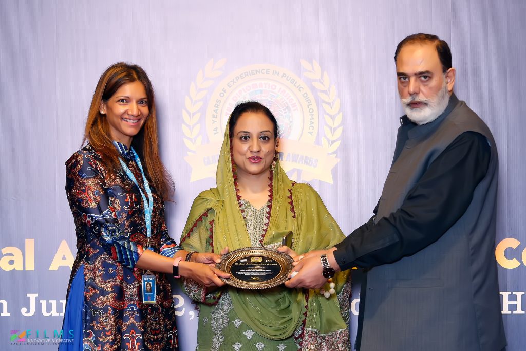 Pk Rathi Representative of WFP in Pakistan receives Global Ambassador Award