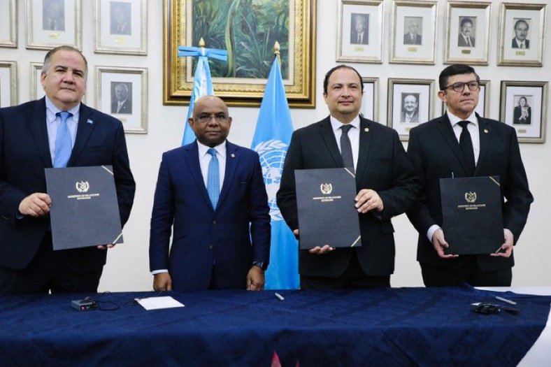 Guatemala and UN sign Treaties