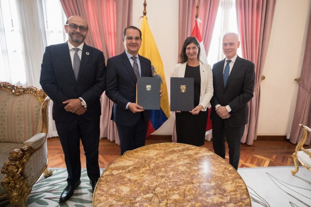 Canada, Ecuador sign Memorandum of Understanding