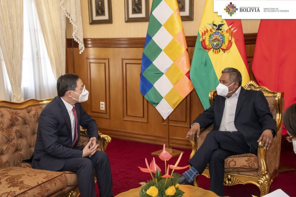 Bolivian Foreign Minister and Chinese Ambassador