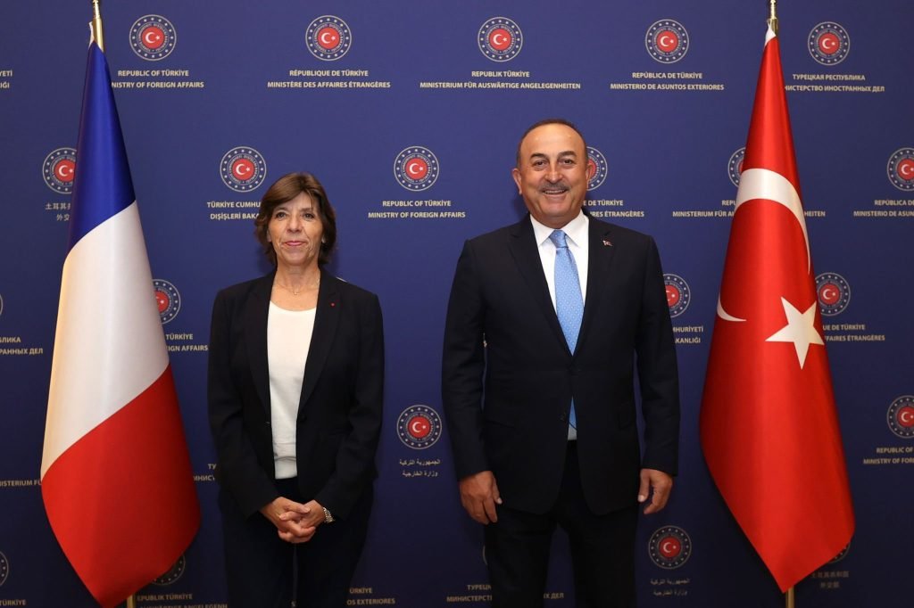 Foreign Minister of Türkiye welcomes his French Counterpart