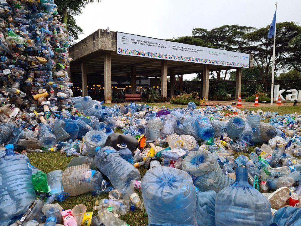 Only a small fraction of plastic waste (10 percent) is actually recycled. The rest is either incinerated or ends up in landfills. Photos: UNDP/Sumaya Agha