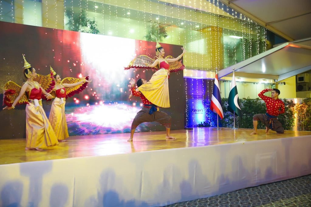 Performance on Thai culture at the National Day of the Kingdom of Thailand celebration.