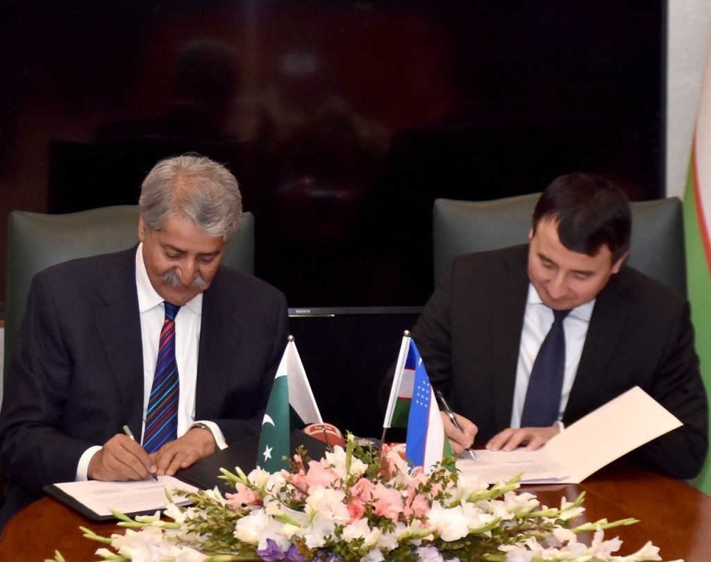 Syed Naveed Qamar, the Federal Minister for Commerce of Pakistan, and Khodjave Jamshid Abdukhakimovich, the Deputy Prime Minister of Uzbekistan, have signed a number of Memorandums of Understanding.