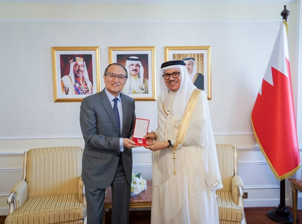 Bahrain Foreign Minister bid farewell to Chinese Ambassador