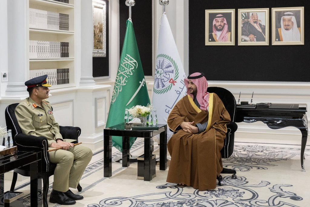 Army Chief of Pakistan pays official visit to Saudi Arabia