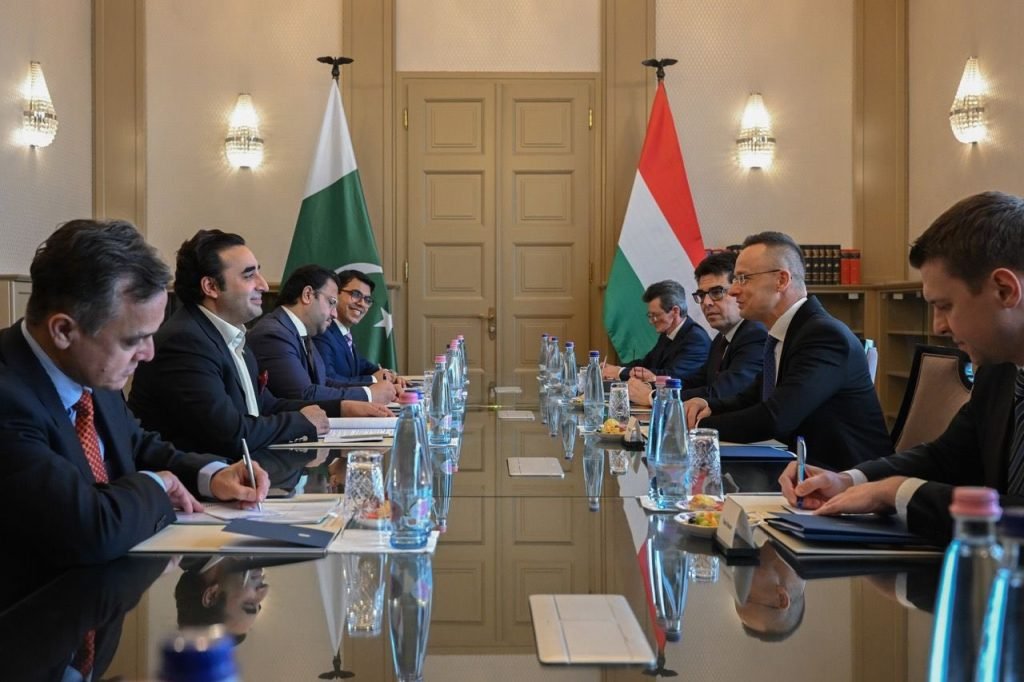 Bilawal Bhutto Zardari invites Hungarian companies to invest in Pakistan