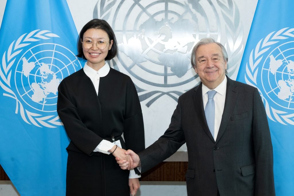At the United Nations Water Conference 2023, Kazakhstan's Ecology Minister, Zulfiya Suleimen, met with UN Secretary-General Antonio Guterres to discuss Kazakhstan's sustainable water resource management plans.