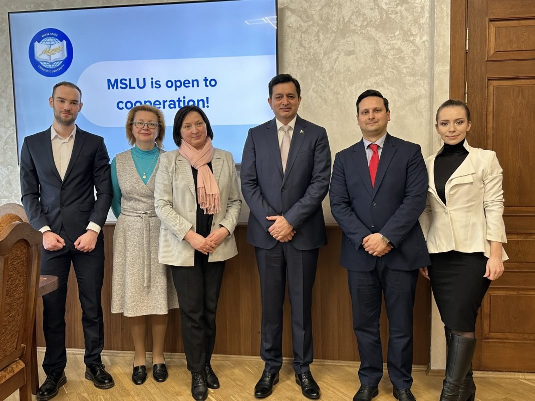 The Ambassador of Pakistan to Belarus, Sajjad Haider Khan met the Rector of Minsk State Linguistic University to discuss educational collaboration with the National University of Modern Languages.