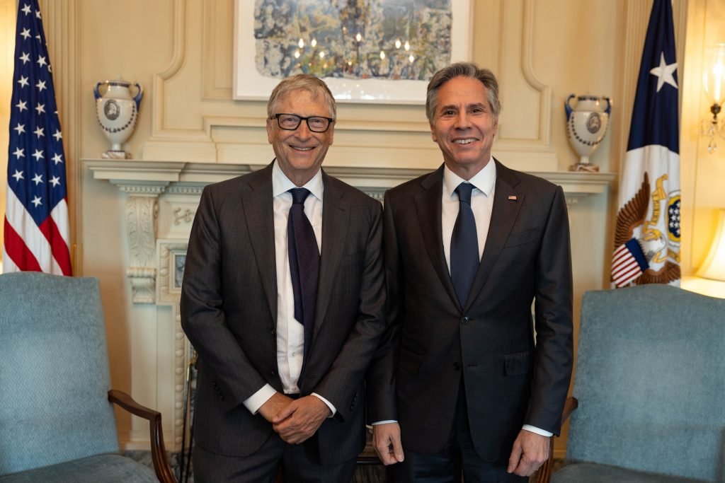 US Secretary of State meets Bill Gates to discuss global health challenges & partnerships