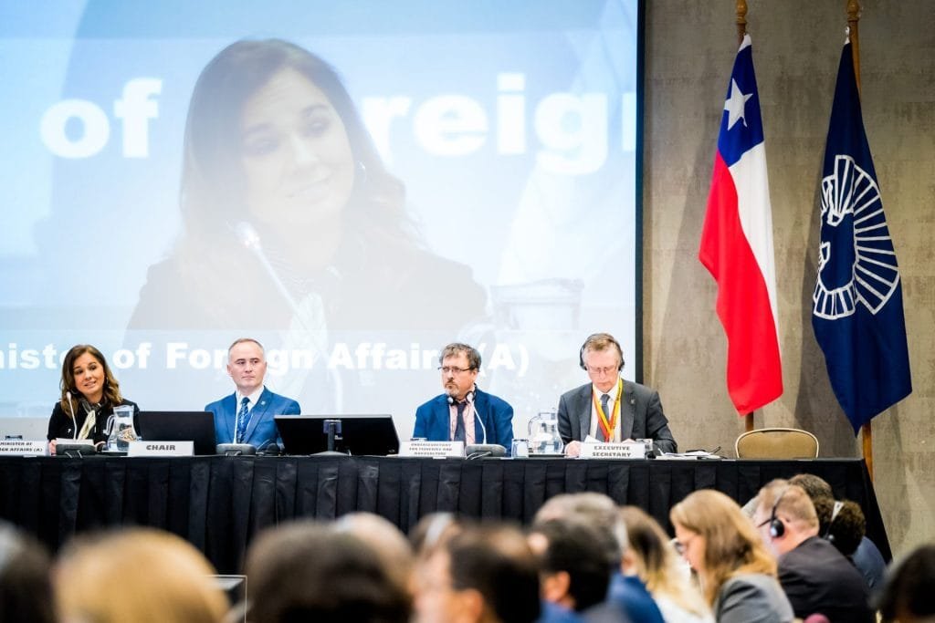 Acting minister of Chile addressing third Special Meeting of the Commission for the Conservation of Antarctic Marine Living Resources (CCAMLR).