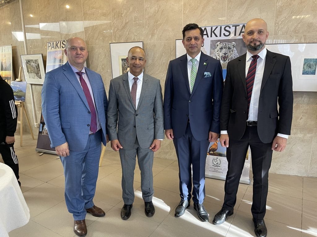 "Faces of Pakistan" Exhibition organized in National Library of Belarus 1 Faces of Pakistan exhibition