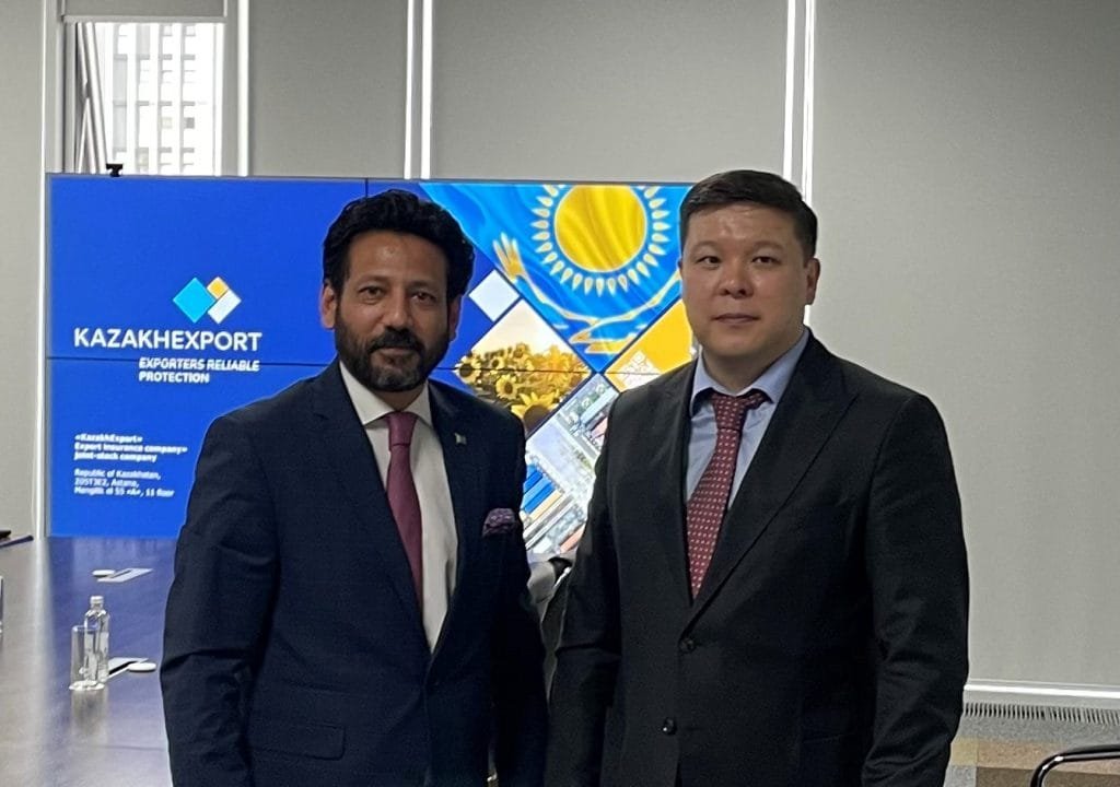 Pakistani Ambassador to Kazakhstan Nauman Bashir Bhatti held a meeting with Aslan Kaligazin, Chairman of the Management Board of KazakhExport, to explore trade opportunities.