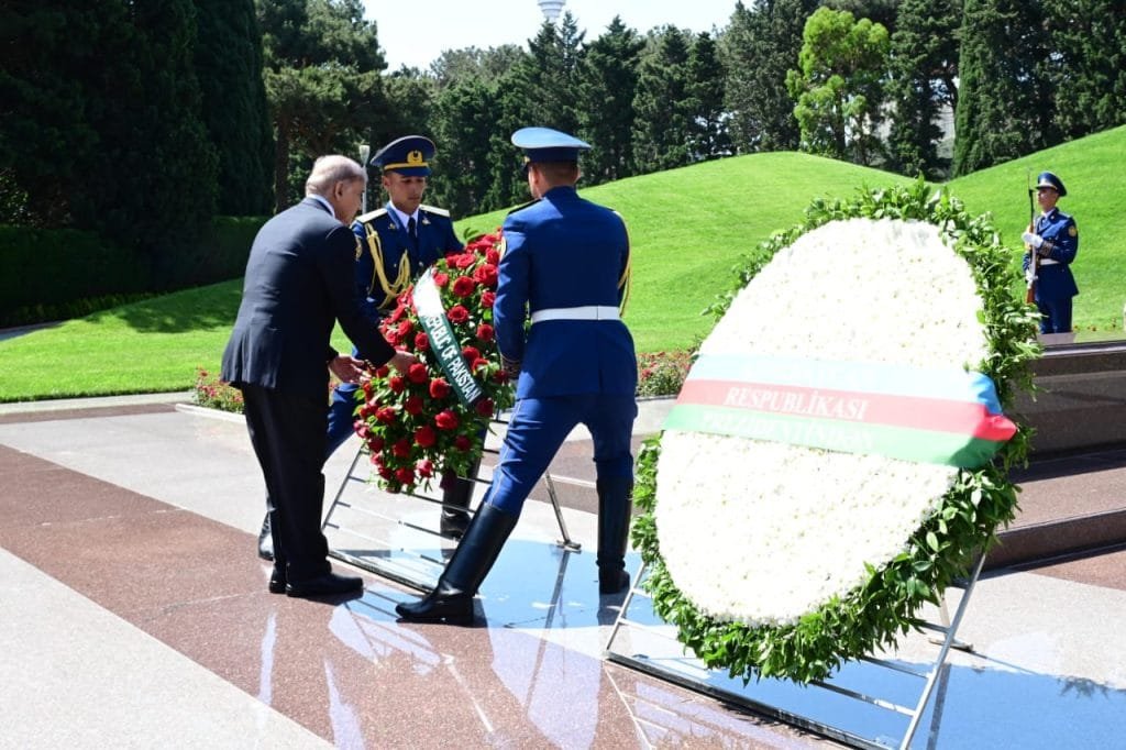 Prime Minister Muhammad Shehbaz Sharif lays a floral wreath at the mausoleum of National Hero and first President of Azerbaijan, Haider Aliyev.