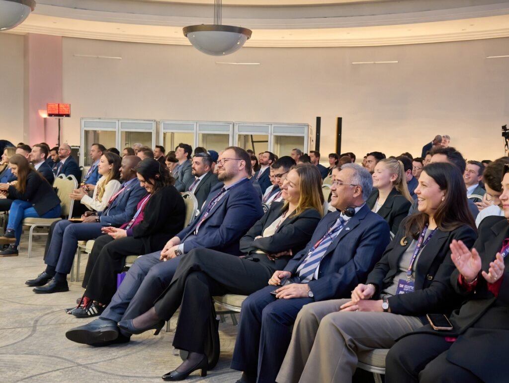 D-8 Secretary-General Participates in Stratcom Summit 2026 in Istanbul