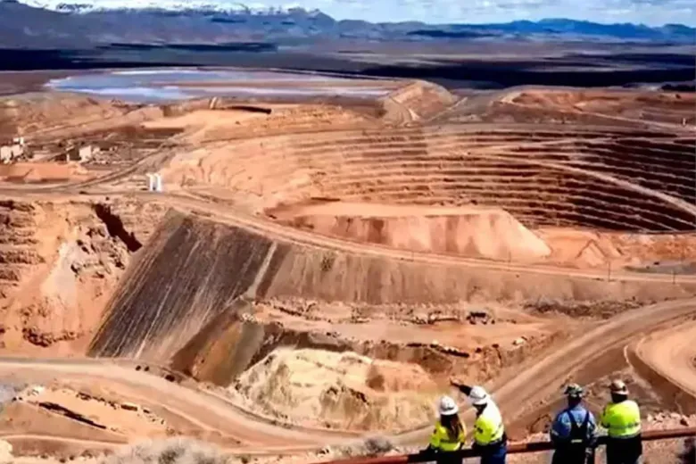 Pakistan's Mineral-Based Hedging Strategy Amidst China-US Trade Cold War