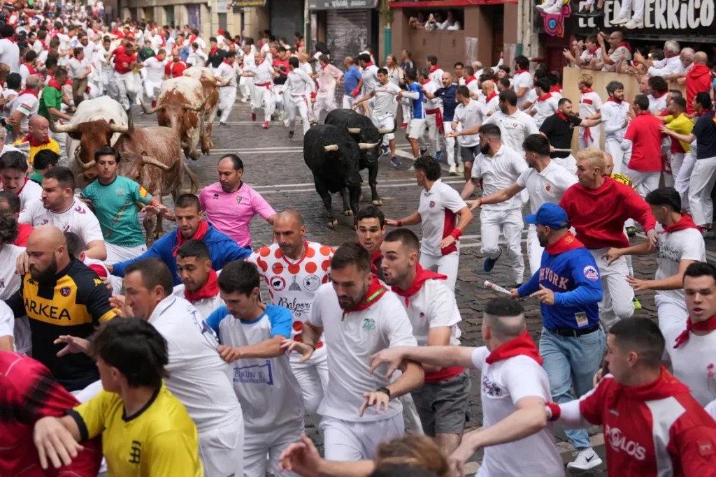 Thrilling Moments of Spain's Running with the Bulls Festival 2025
