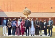 IYDS Participants Awarded Certificates By the Thai Ambassador IYDS Participants Awarded Certificates By the Thai Ambassador