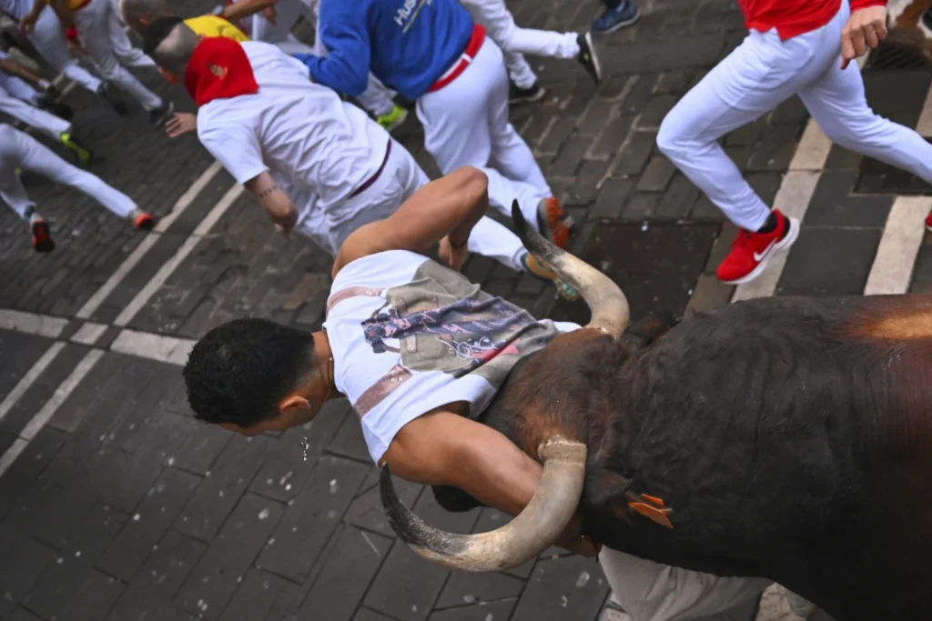 Thrilling Moments of Spain's Running with the Bulls Festival 2025