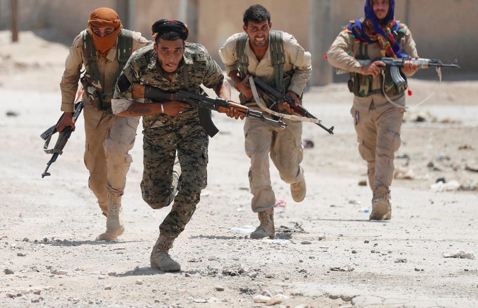 Logic of Proxy Warfare: How Foreign States Control Non-State Armed Groups 