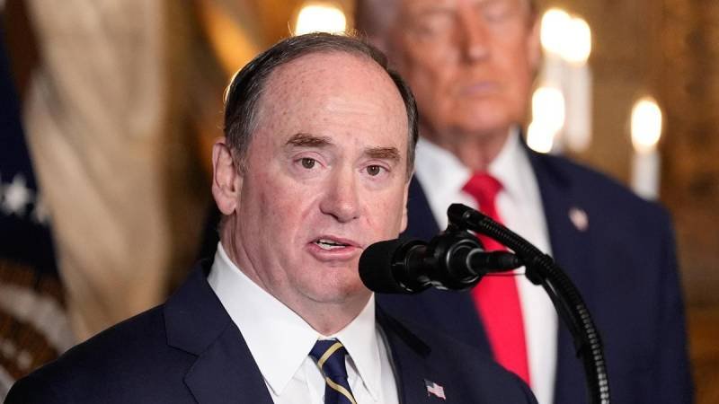 US Navy Secretary Forced Out of Pentagon as Iran Naval Blockade Continues