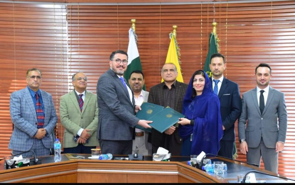 Turkish Maarif Foundation to Open First School in Azad Jammu and Kashmir